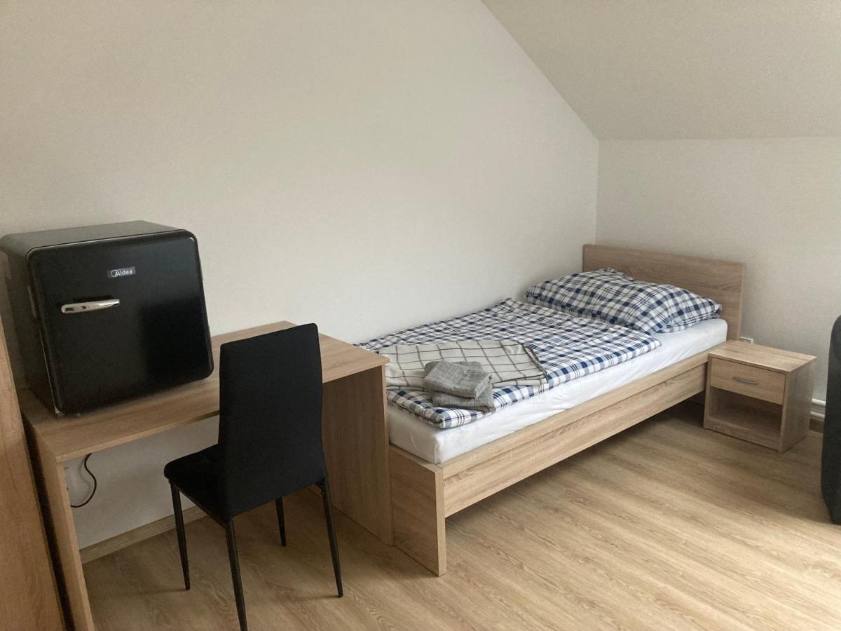 Ubytovani Na Spejcharu, Zelevcice Slaný Eksteriør bilde